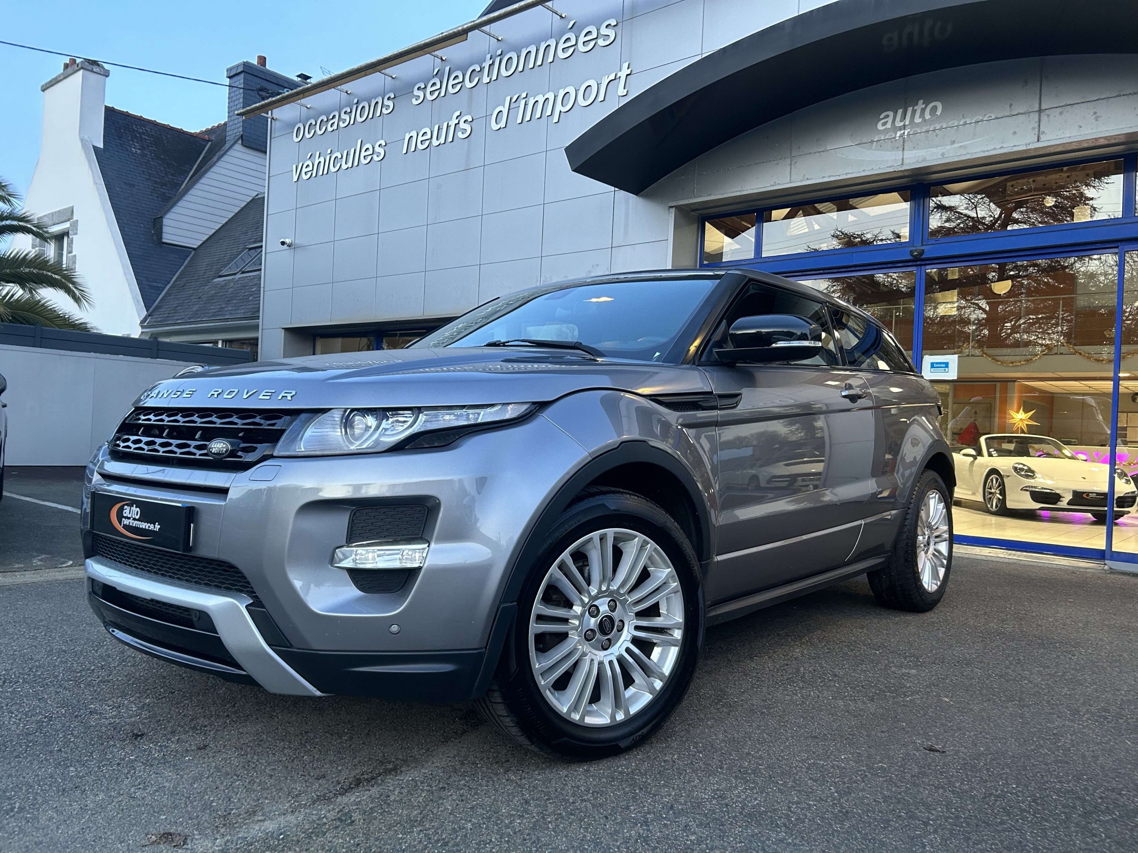 LAND-ROVER RANGE ROVER