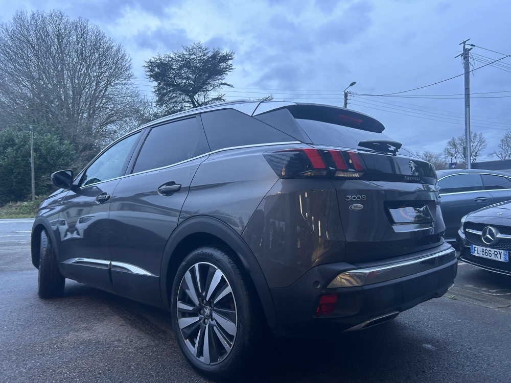 PEUGEOT 3008 1.6L BlueHDI 130 CV Bvm GT LINE gris foncé