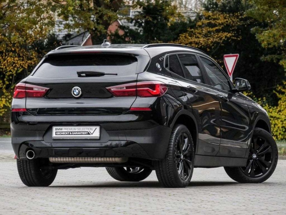 BMW  X2 sDrive18i ADVANTAGE Noir