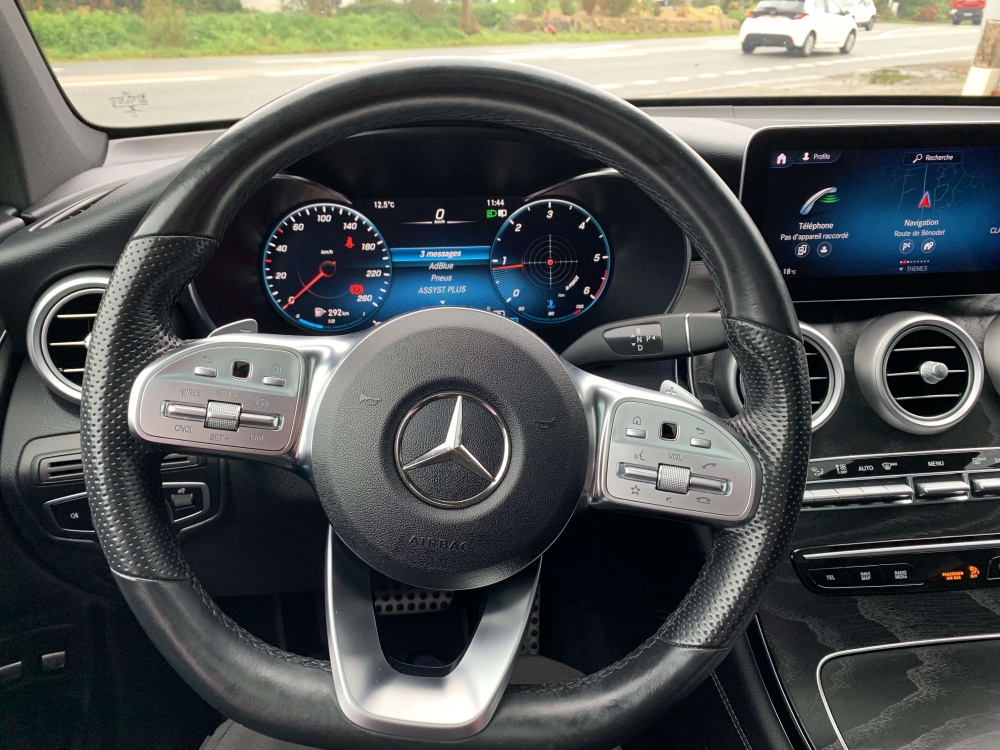 MERCEDES-BENZ CLASSE GLC 220 d 194ch AMG Line 4Matic 9G-Tronic Blanc