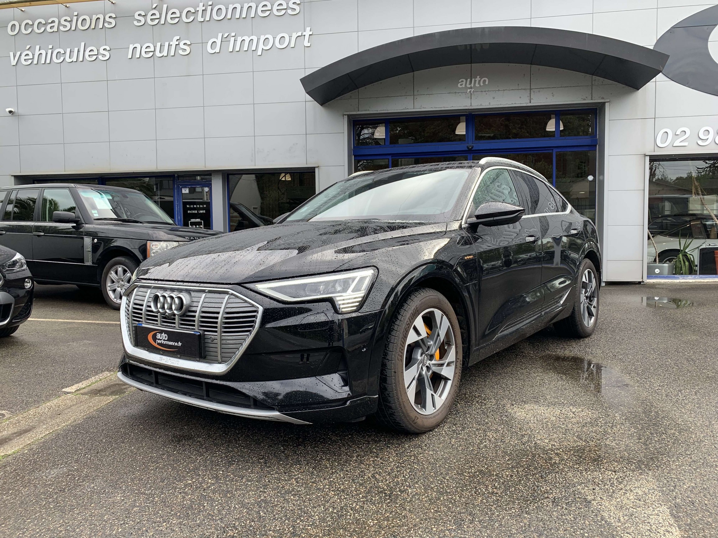 AUDI E-TRON