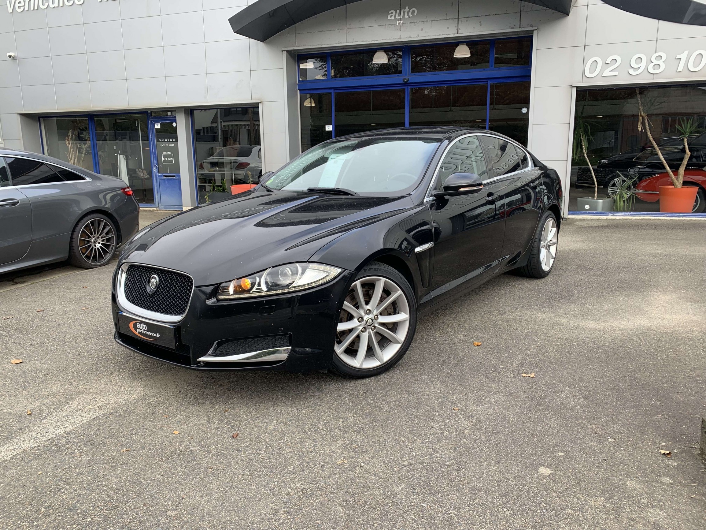 JAGUAR XF