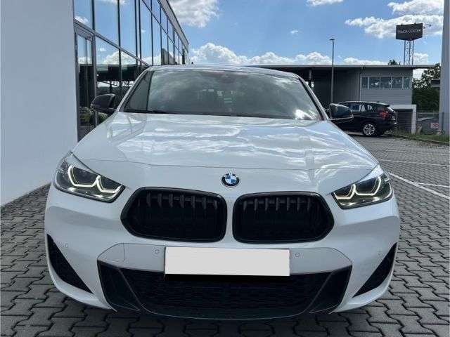 BMW  X2