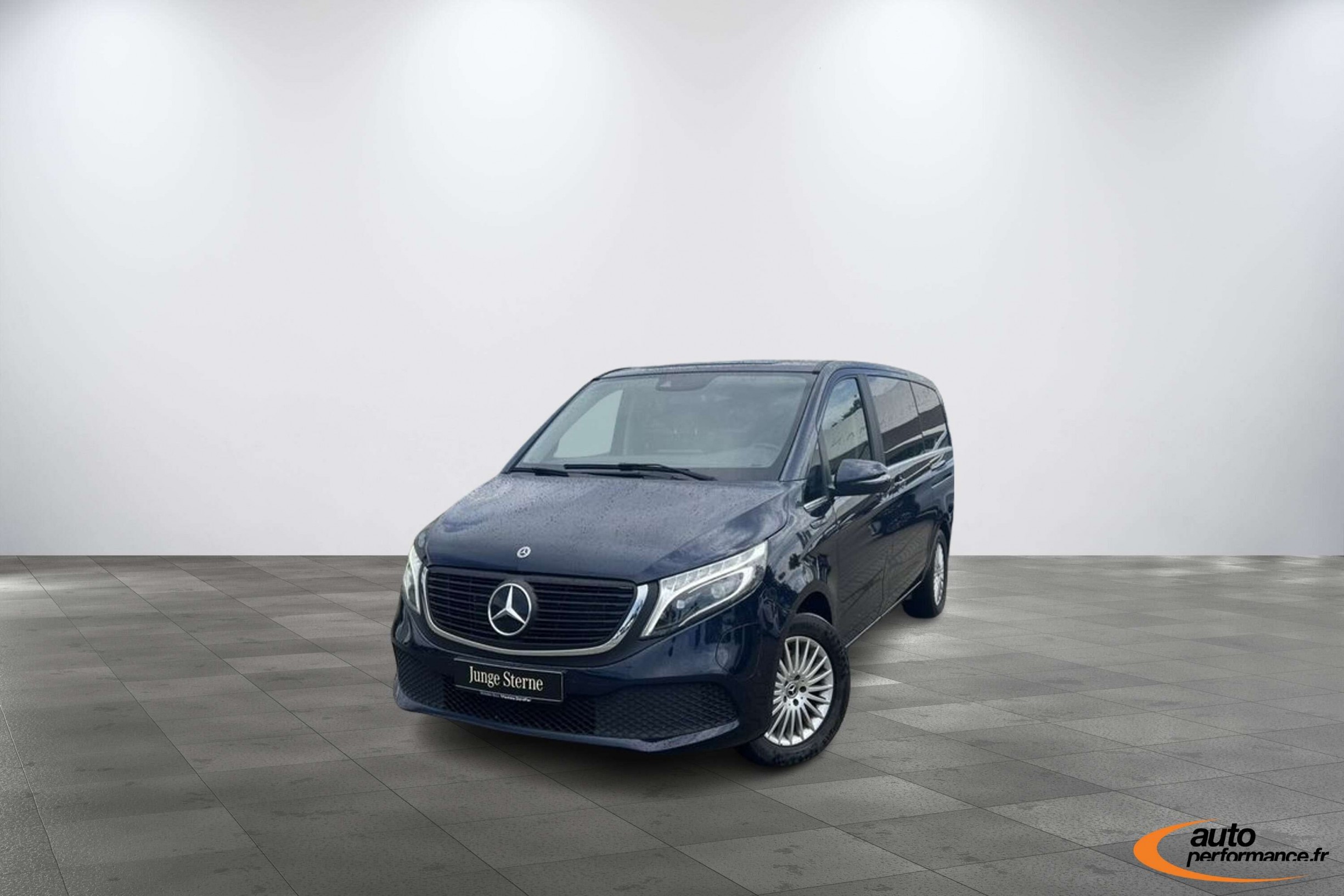 MERCEDES-BENZ EQV