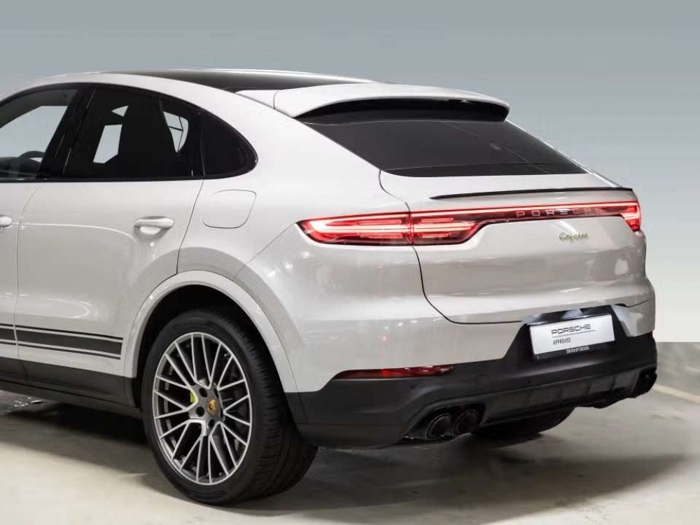 PORSCHE CAYENNE E-Hybrid Coupé Platinum Edition 