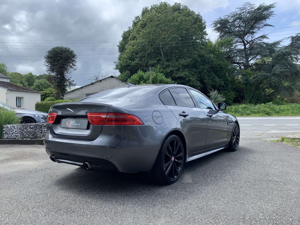 JAGUAR XE V6 3.0 SUPERCHARGED 340CH S BVA8 Gris