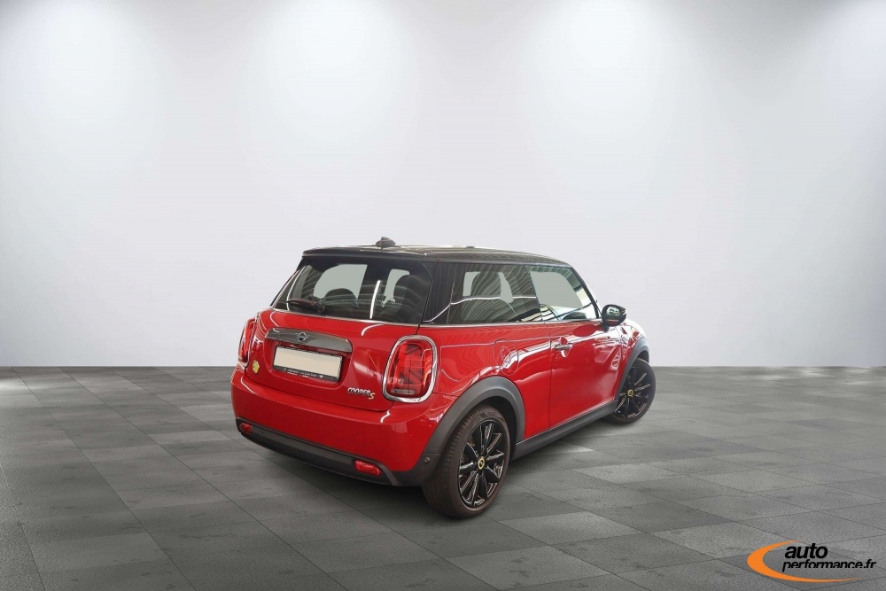 MINI MINI F56 COOPER SE Rouge