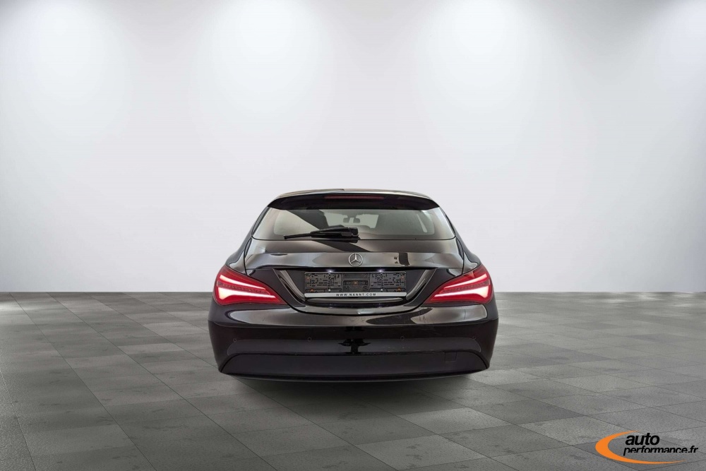 MERCEDES-BENZ CLASSE CLA 180d Shooting Brake  Noir