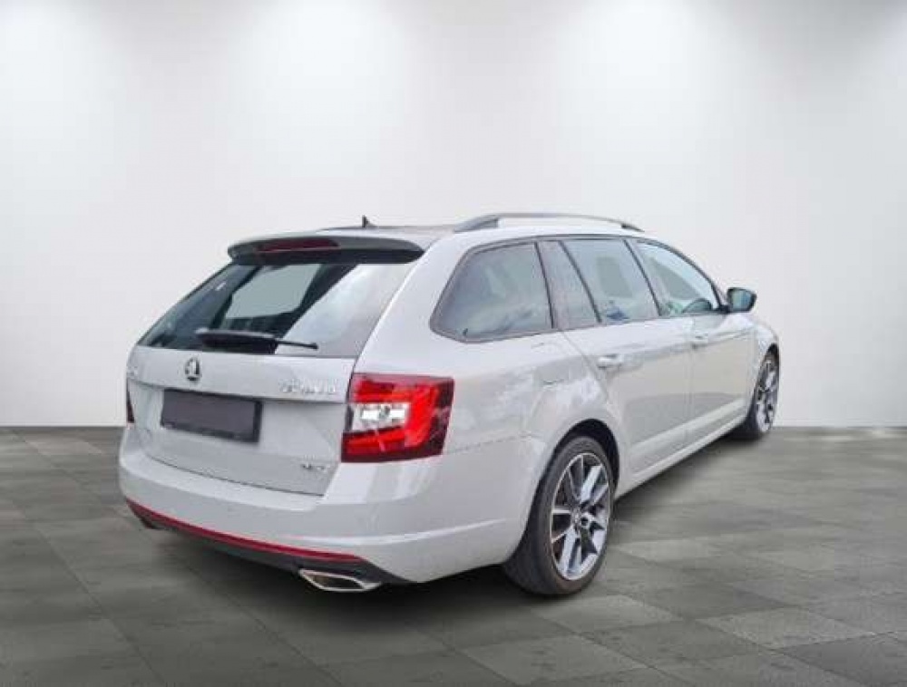 ŠKODA Octavia Combi Combi RS 2.0 TSI DSG Gris