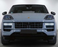 PORSCHE CAYENNE Turbo E-Hybrid Coupé avec pack GT (599 ch + 176 ch) Gris arctique