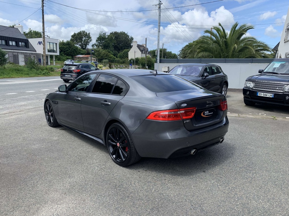 JAGUAR XE V6 3.0 SUPERCHARGED 340CH S BVA8 Gris