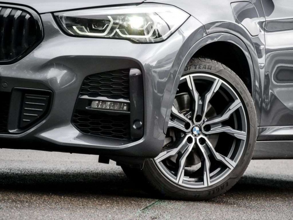 BMW  X1  xDrive25e M sport  Gris Peinture métallisée