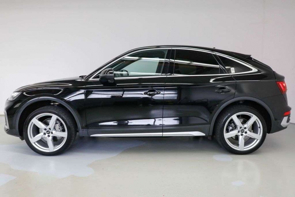 AUDI Q5 Audi Q5 Sportback 40 TDI S tronic S LINE Noir Peinture métallisée