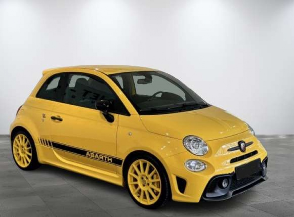 FIAT ABARTH 595 Competizione Jaune