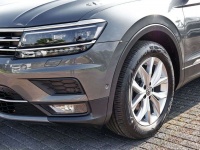 VOLKSWAGEN TIGUAN  2.0 TDI Highline 4MOTION DSG Gris Peinture métallisée