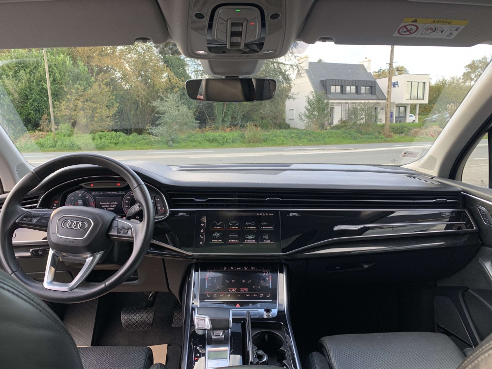 AUDI Q7 Avus extended quattro Tiptronic 7 places GRIS