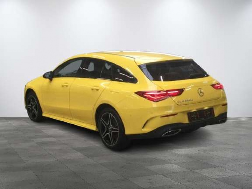 MERCEDES-BENZ CLA 250 e SHOOTING BRAKE AMG Jaune