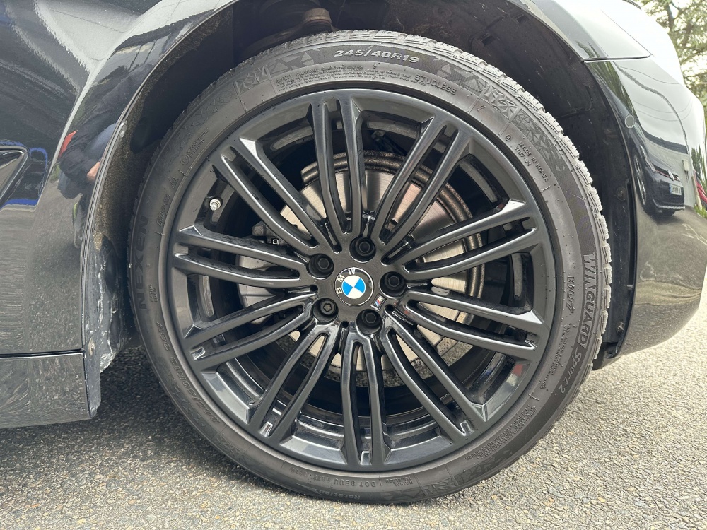 BMW  SERIE 5 TOURING F31 520I M SPORT Noir