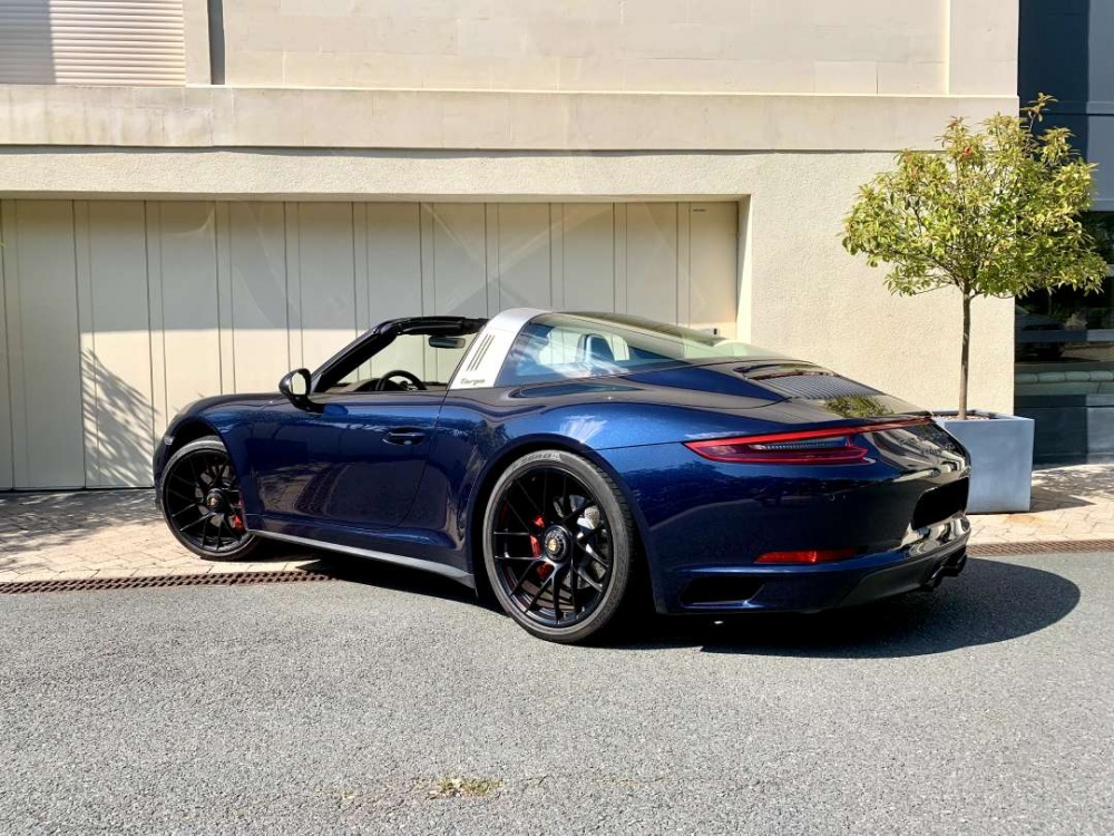 PORSCHE 911 991.2 Targa 4 GTS Bleu nuit métallisé