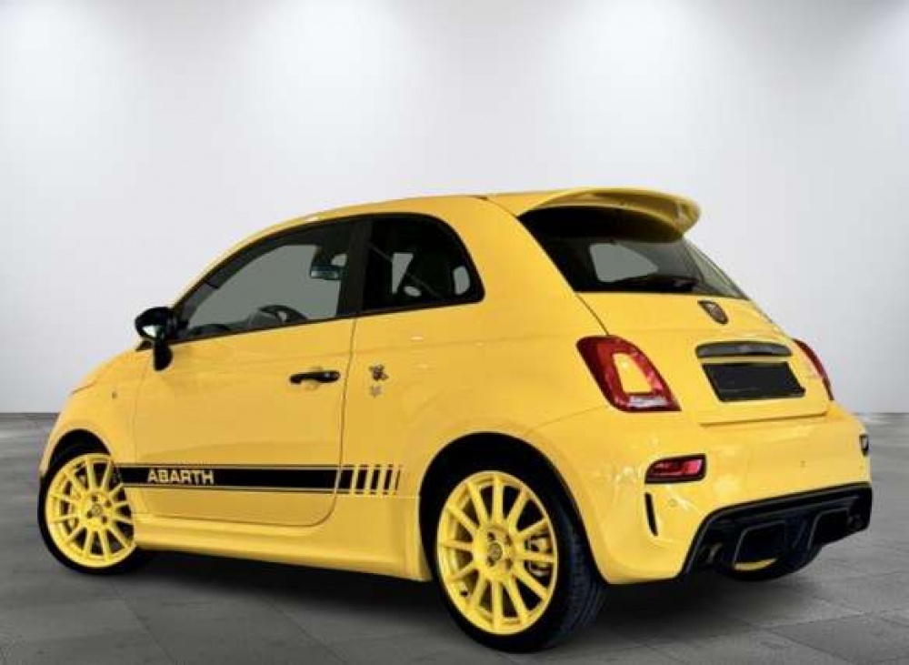 FIAT ABARTH 595 Competizione Jaune