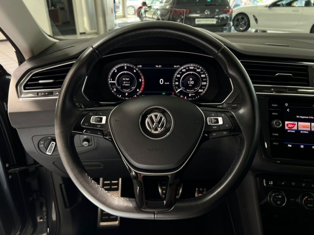 VOLKSWAGEN TIGUAN 2.0 150 Gris Peinture métallisée