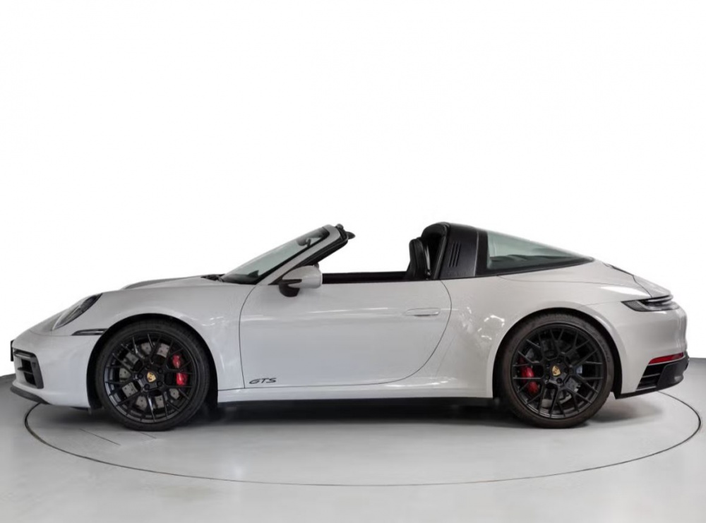 PORSCHE 911 TARGA 4 GTS PDK 992.1 Gris craie