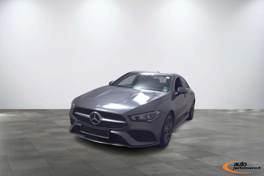 MERCEDES-BENZ CLA AMG Line Gris